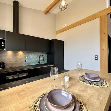 Proche Place Stanislas Nancy * Pulnoy