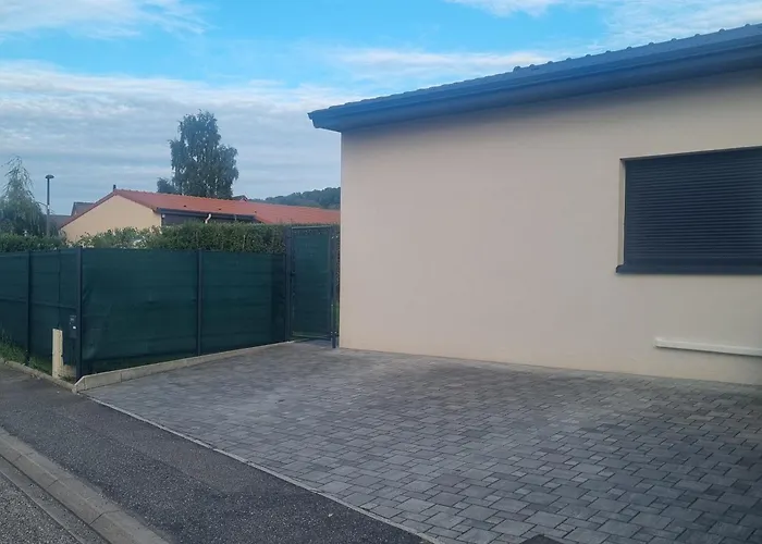 Proche Place Stanislas Nancy *